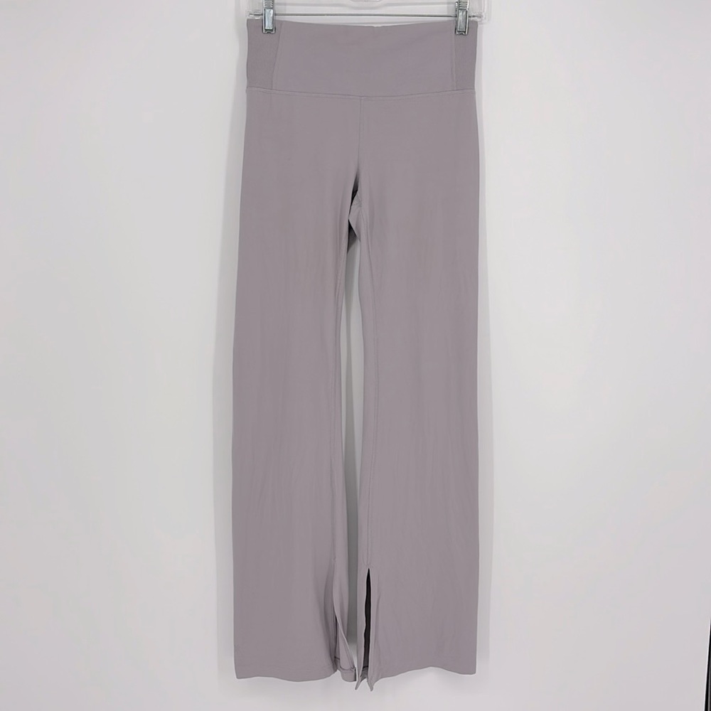 Athleta Elation Split Flare Pant Athletic Leggings Lavender Women’s Size Small